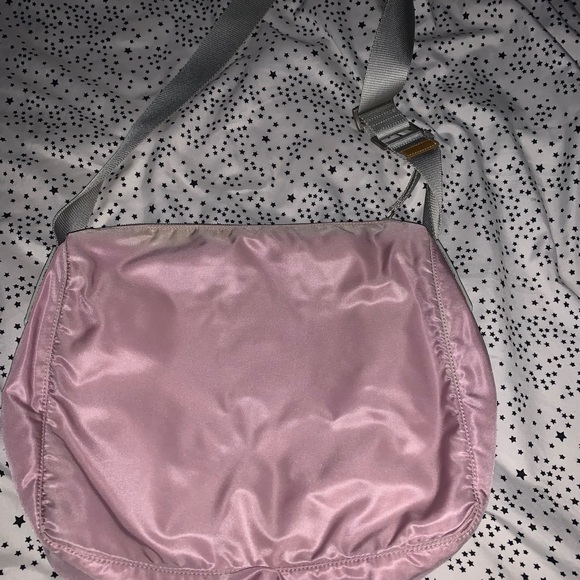 ❤️PRADA BAGS❤️ - Picture 11 of 16